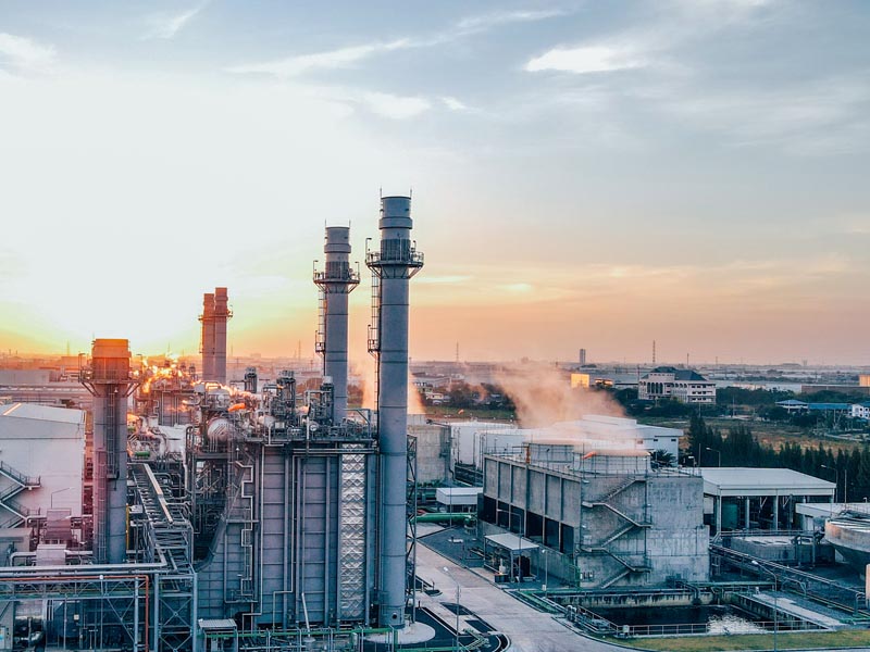 Oil Refinery 800X600