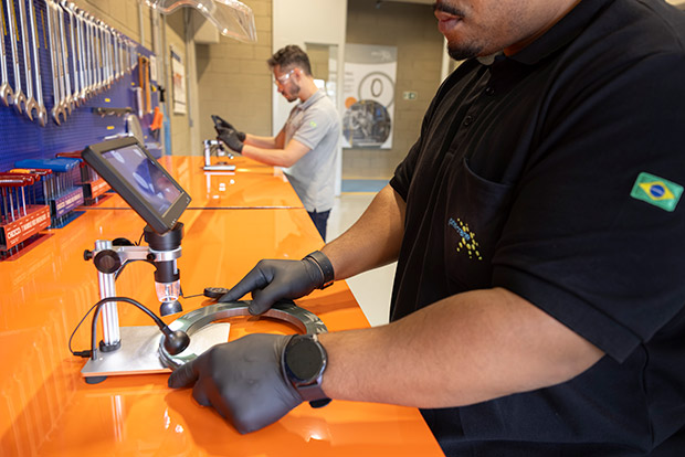 Seal Testing By John Crane Employee